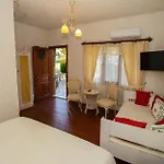 Sirince Klaseas Hotel&restaurant Bed and Breakfast 4*