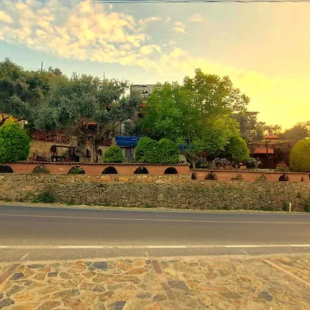 Sirince Klaseas Hotel&restaurant セルチュク