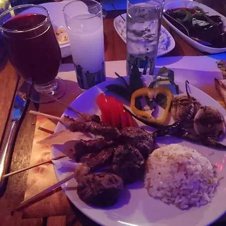 Alojamento de Acomodação e Pequeno-almoço Sirince Klaseas Hotel&restaurant 3*